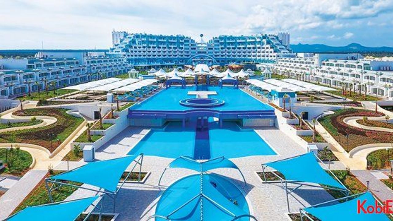200 milyon dolarlık Limak Cyprus Deluxe Hotel açıldı