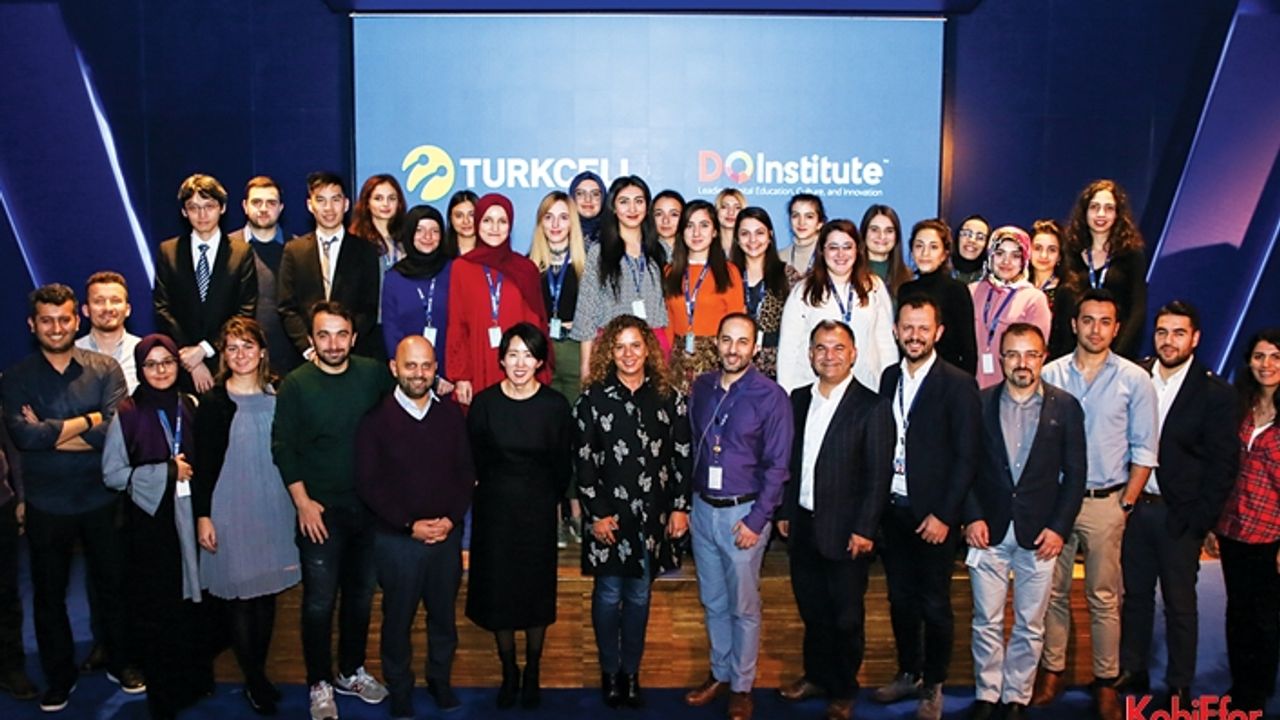 Geleceği Yazan Kadınlar Dijital Zeka’yı test ediyor