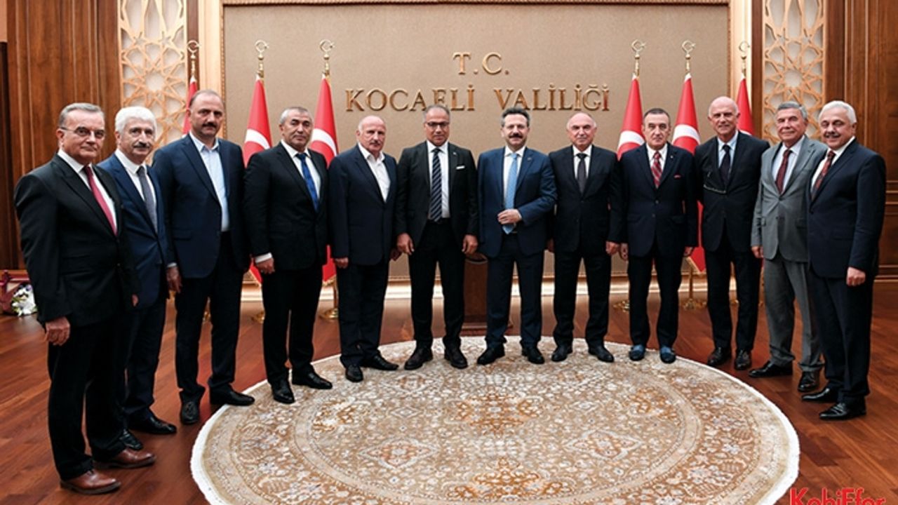 “Önce Türkçe Projesi”ne destek veren Kocaeli OSB’lerine teşekkür belgesi