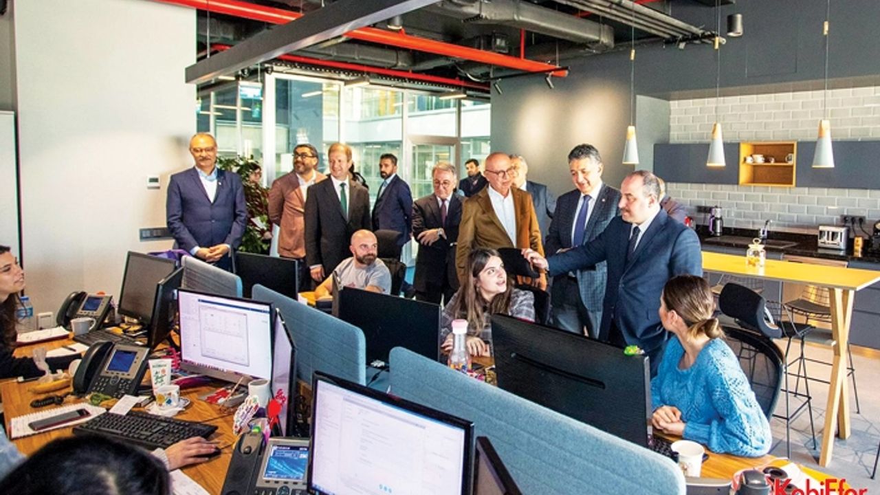 Sanayi ve Teknoloji Bakanı Mustafa Varank, BÜDOTEK’i ziyaret etti