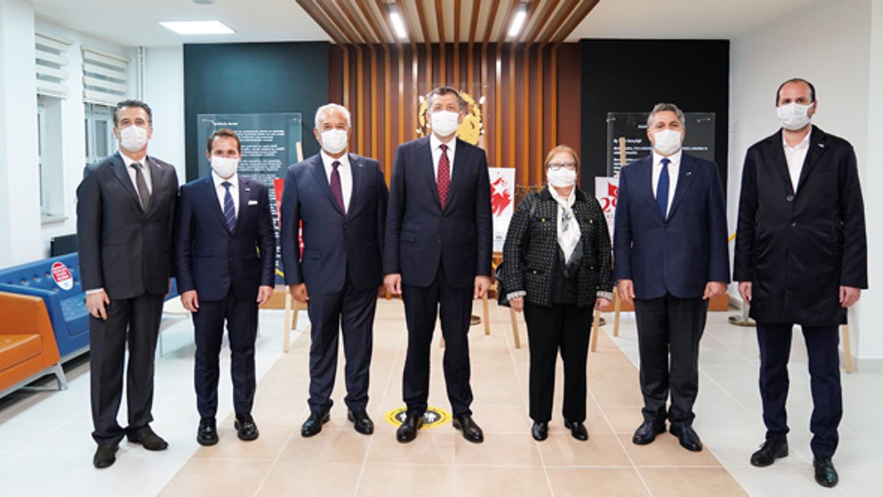 Milli Eğitim Bakanı Ziya Selçuk: “GEBKİM MTAL’de bir başarı hikayesi yazılmış”