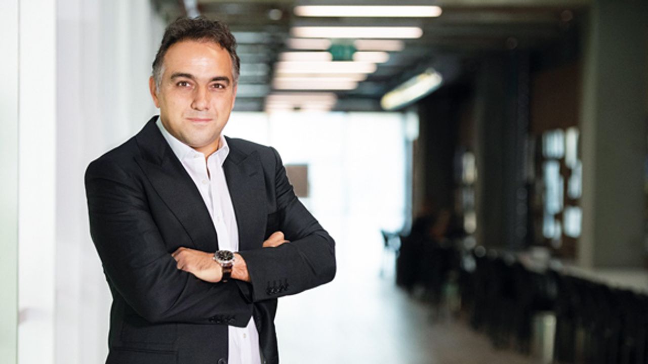 Ekonomist Prof.Dr. Onur Başer: “Krizin köklerine inilmeli”
