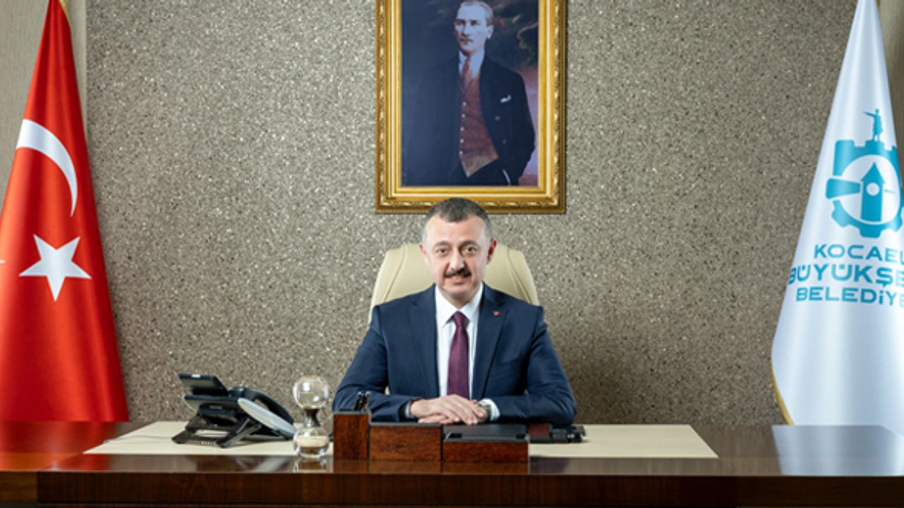 Kocaeli Büyükşehir Belediye Başkanı Tahir Büyükakın, Kocaeli’yi geleceğe taşıyacak vizyon projelere odaklandı: “Mutlu Şehir Kocaeli”