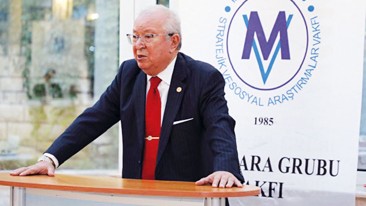 Dr. Akkan Suver, yeniden Marmara Grubu Vakfı Başkanı