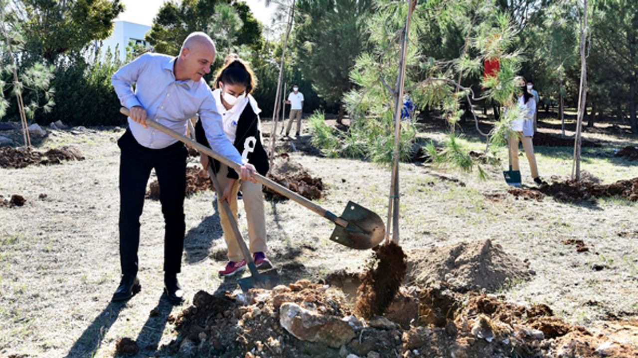 Antalya OSB’de 500 fidan toprakla buluştu