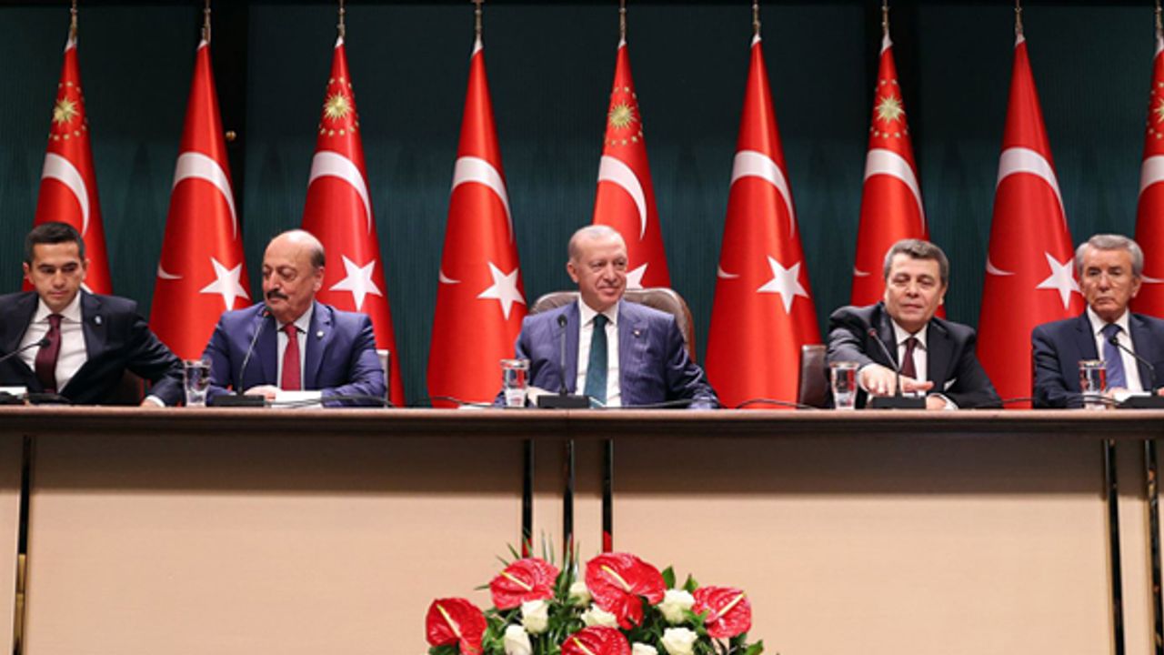 Cumhurbaşkanı Erdoğan: 2022’de asgari ücret 4 bin 250 lira olacak