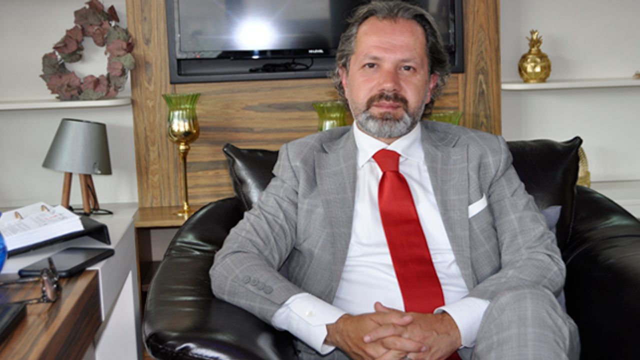 Altın ve Para Piyasaları Uzmanı İslam Memiş, “Tüm Dünya belirsizliğe sürükleniyor, elinizdekine sahip çıkın”