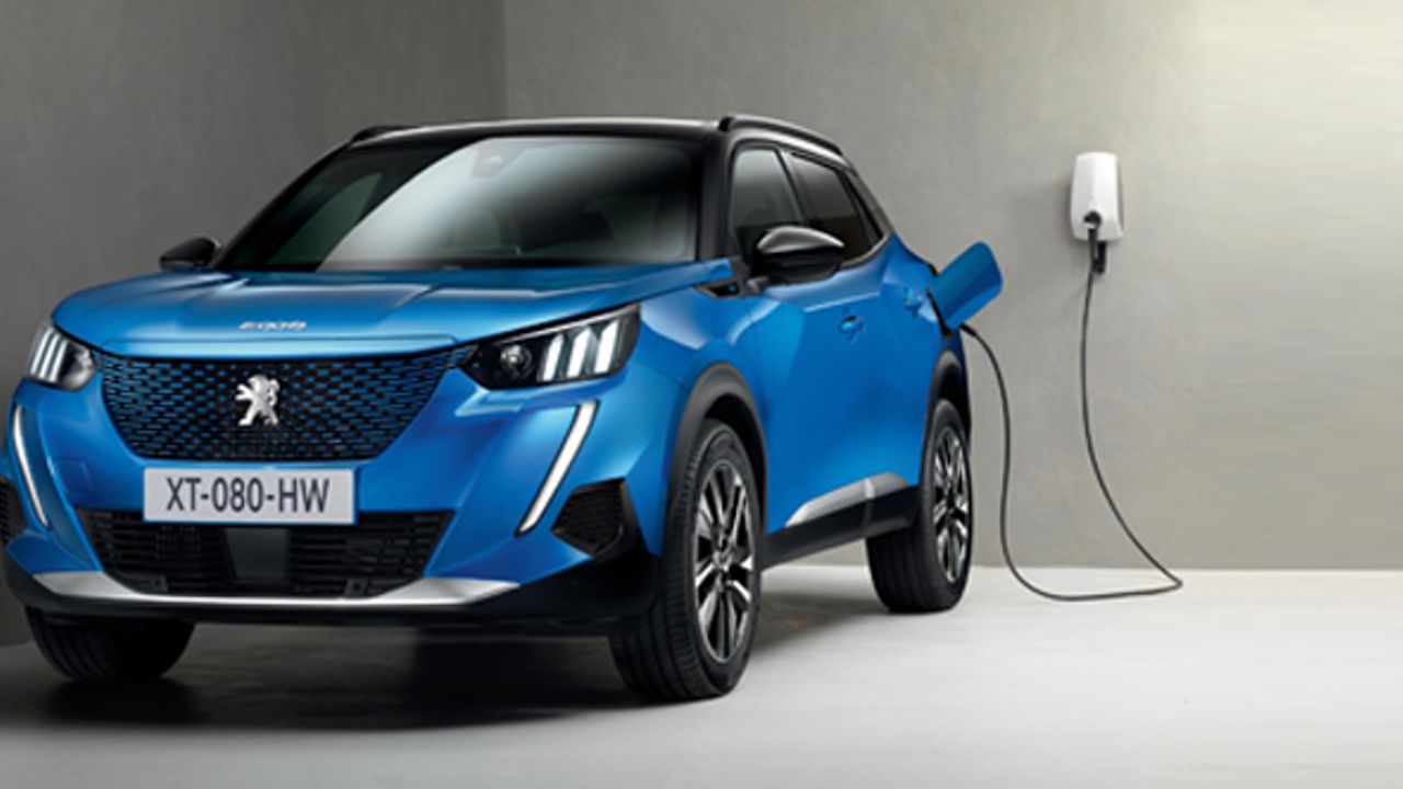 Elektrikli PEUGEOT e-2008 Türkiye’de