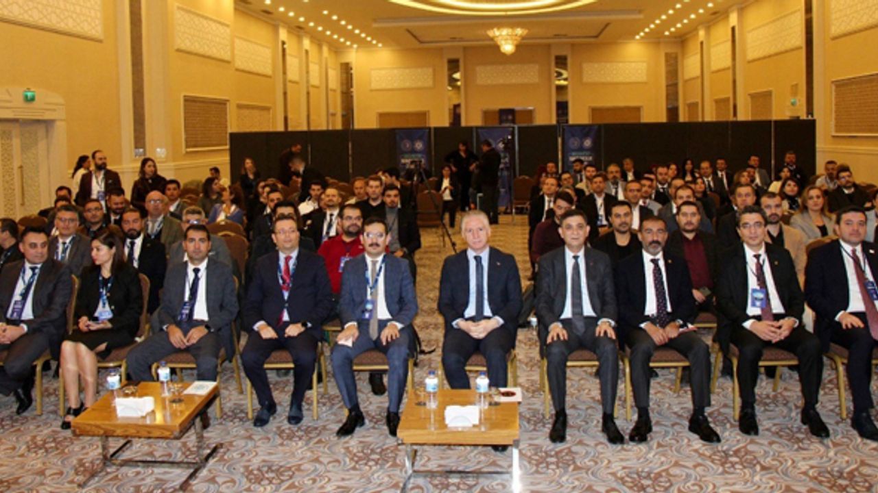 Girişimciler, Gaziantep’te Girişimcilik Zirvesi’nde buluştu
