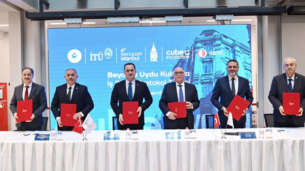 Teknopark İstanbul’dan Türkiye’nin ilk uydu kuluçka merkezi: Cube Beyoğlu