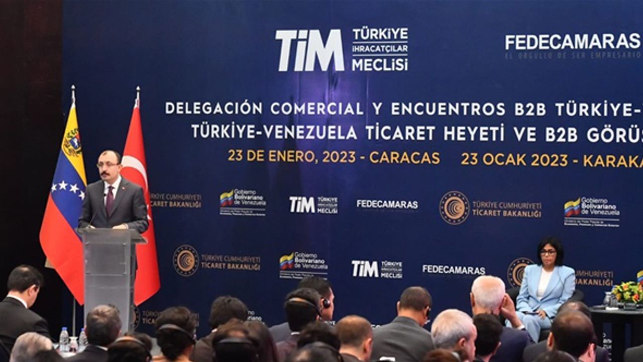 “Ekonominin tüm sektörlerinde yatırımlara açığız”