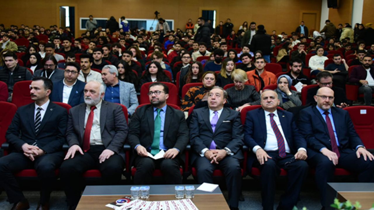 Kariyer Günleri öğrencileri firmalarla buluşturdu