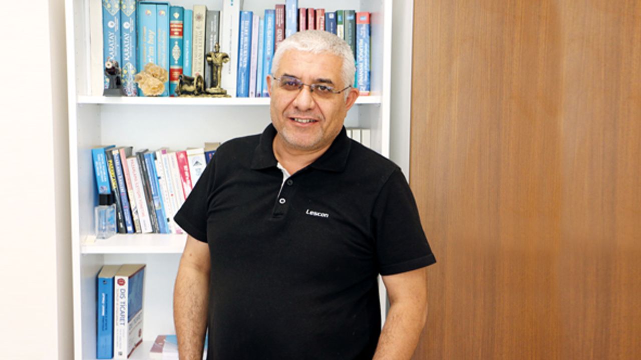 KTO Karatay Üniversitesi Öğretim Üyesi Prof.Dr. Murat Canıtez; “Üretim gücü olan Türk ekonomisi, krizleri atlatabilecek”