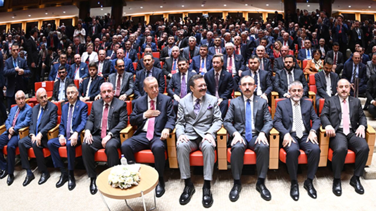 Cumhurbaşkanı Erdoğan, TOBB Hizmet Şeref Belgeleri’ni verdi