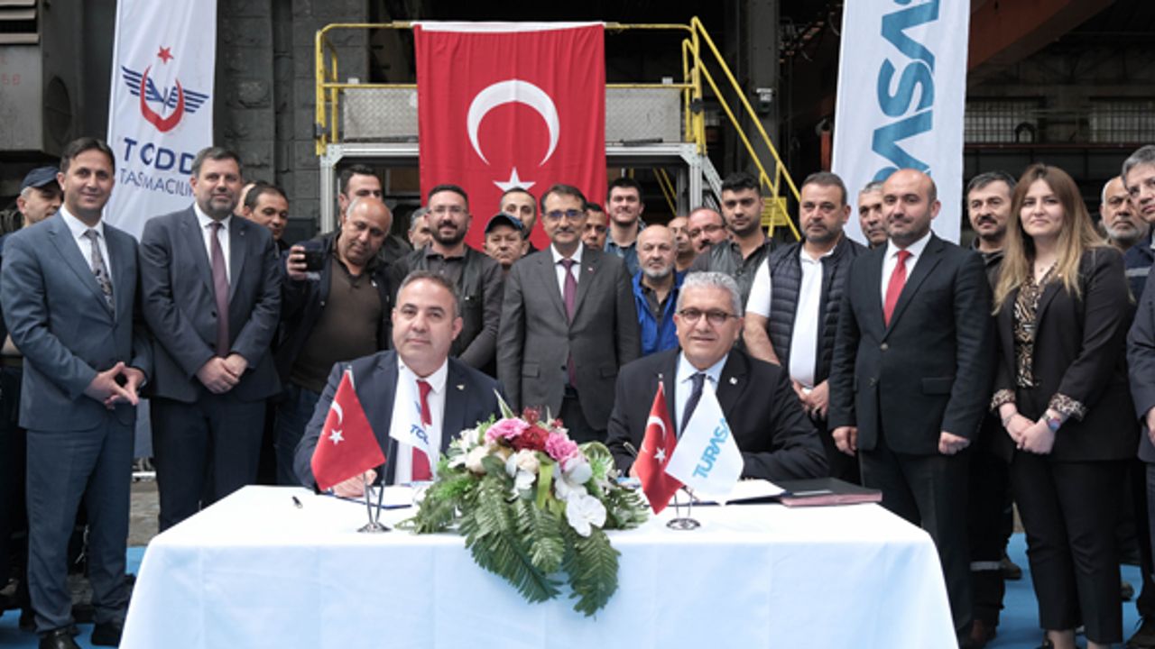 Demiryolu hattı için imzalar atıldı