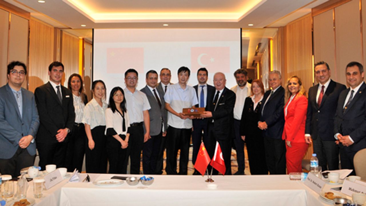 Çin Merkez Komite Üyeleri, Marmara Grubu Vakfı’nda