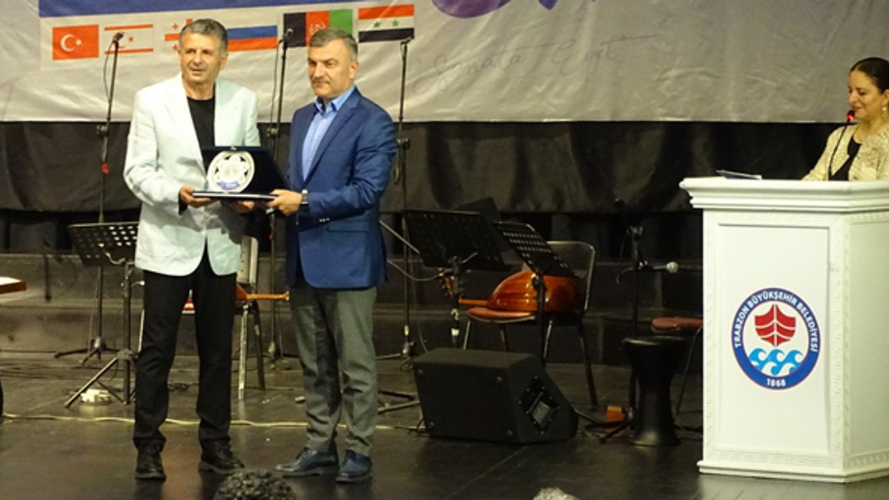 Trabzon Arsin OSB’ye sanata katkı plaketi