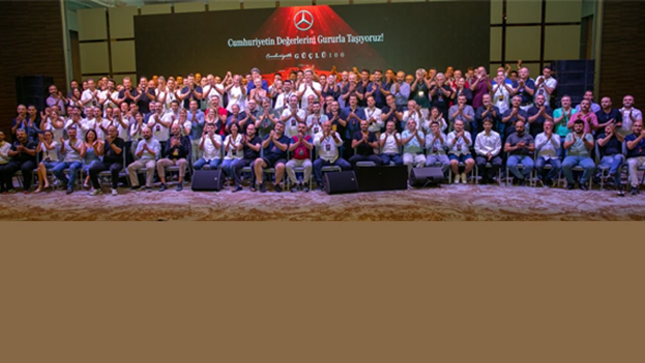 “Cumhuriyetin Değerlerini Gururla Taşıyoruz”