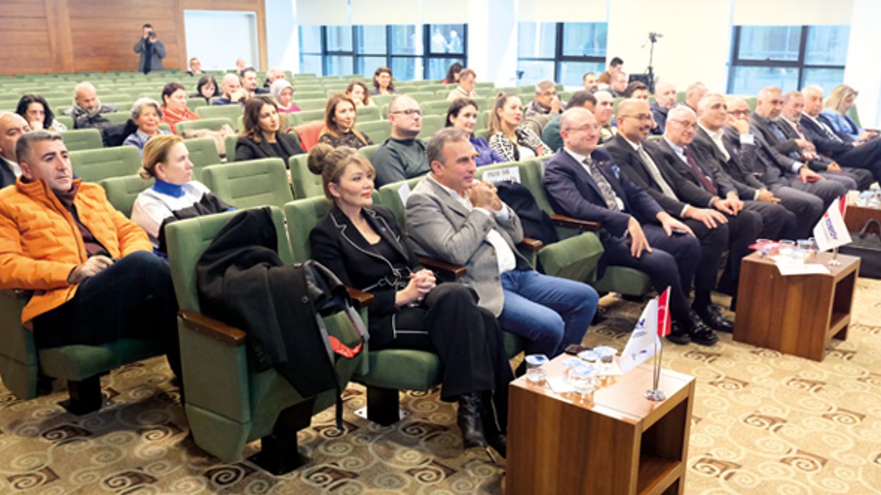TOSYÖV, Bursa SMMMO işbirliğiyle Bursa’da konferans: ‘Dijitalleşmenin Kaldıraç Etkisi’