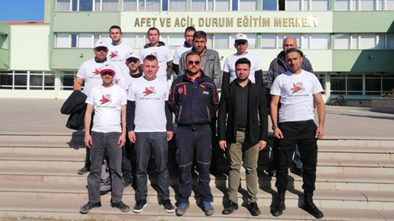 Hem temel ihtiyaçları karşılıyor hem psikolojik destek veriyor