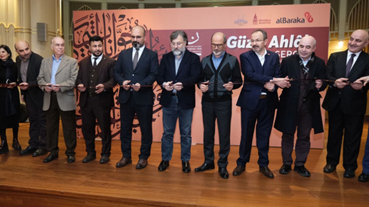 Albaraka Türk ‘Güzel Ahlak’ hat sergisi açıldı