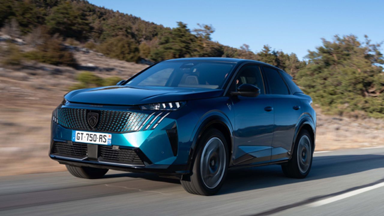 Peugeot’dan ileri seviye elektrikli fastback SUV atağı