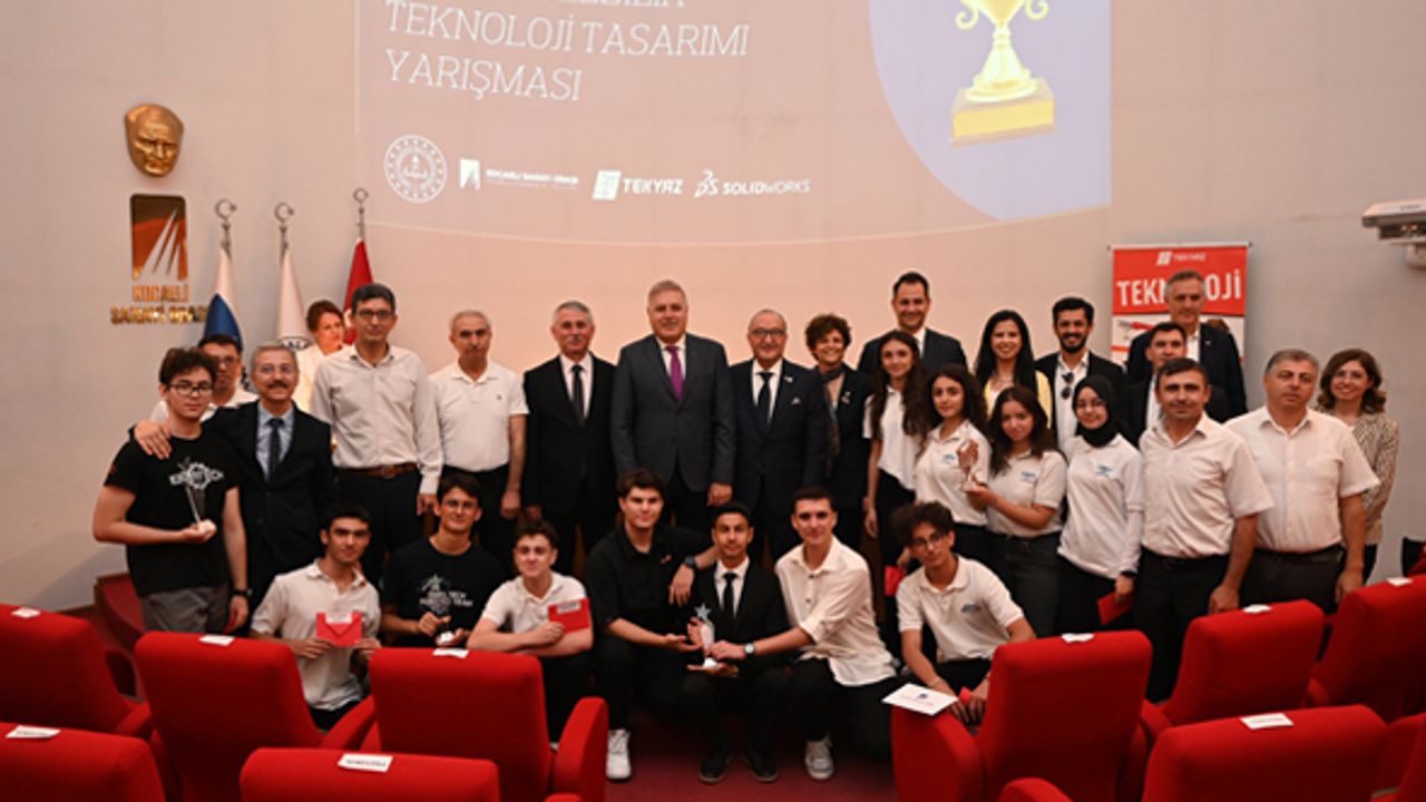 “Eğitim sanayiden, sanayİ eğitimden uzak olamaz”