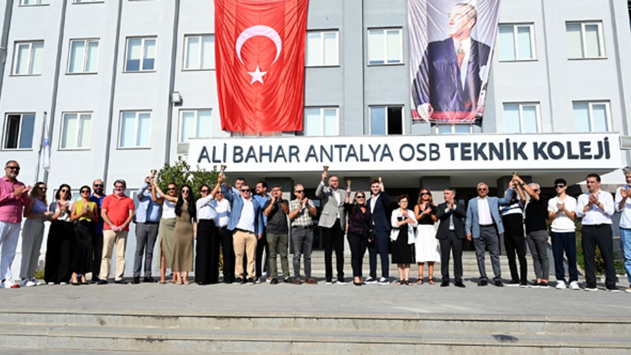 Ali Bahar’ın ismi teknik koleje verildi