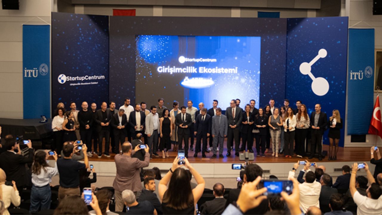 StartupCentrum Girişimcilik Ekosistemi Ödülleri verildi