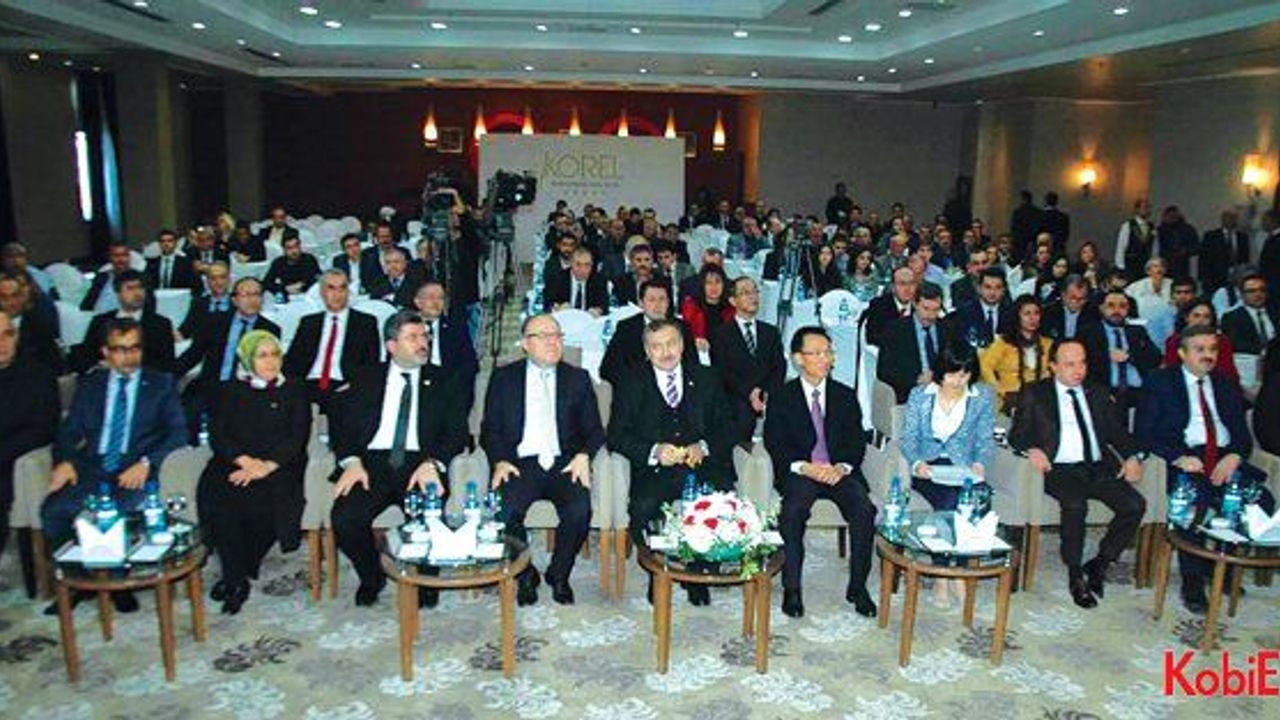Afyonkarahisar 3. KOBİ Zirvesi yapıldı: “2023’te hedefimiz; 500 milyar dolar ihracat”