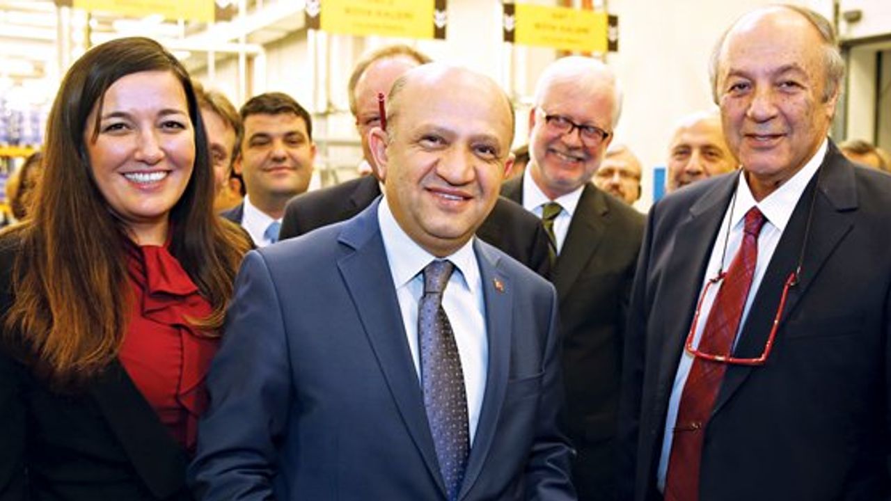 Anadolu Grubu’ndan Adel Kalemcilik için 77 milyon TL yatırım