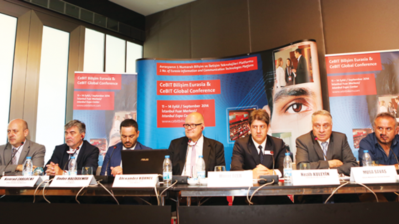 CeBIT'te fuar ve zirve iş dünyasını hedefliyor!