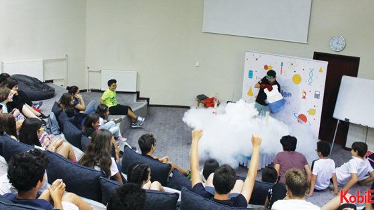Filli Boya Bilim Kampı çocukların hayatına dokunuyor