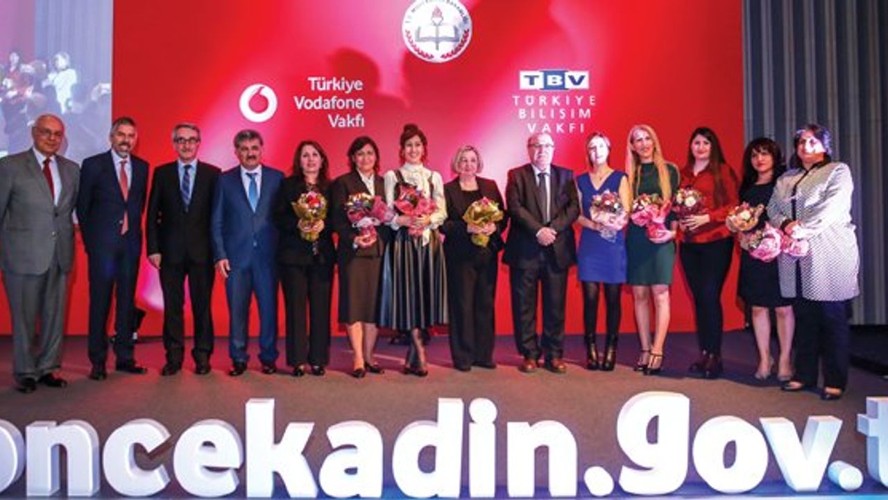 Girişimcilikte Önce Kadın Projesi: 10 ilde 10 bin kadın