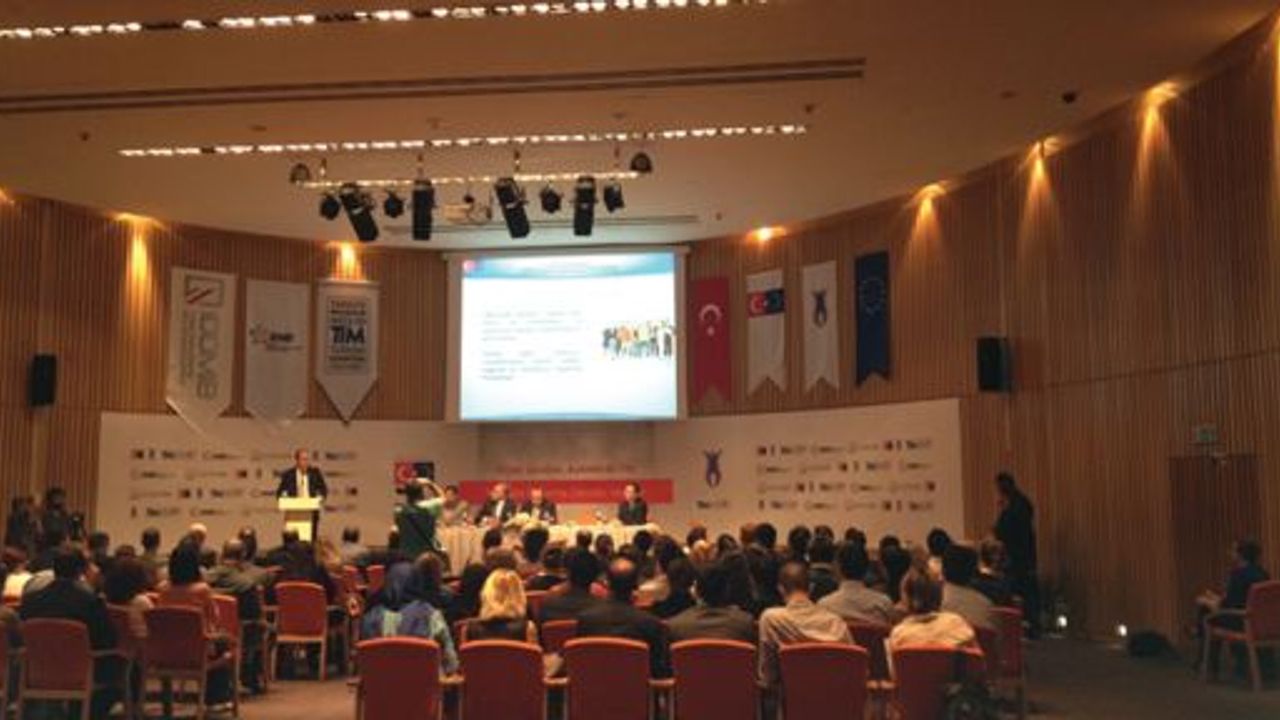 İKMİB-Türk Ulusal Ajansı dijital eğitim platformu