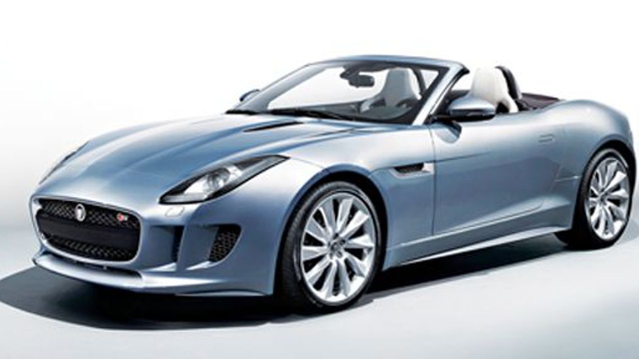Jaguar'ın coupe modeli F-Type, Altın Direksiyon Ödülü kazandı