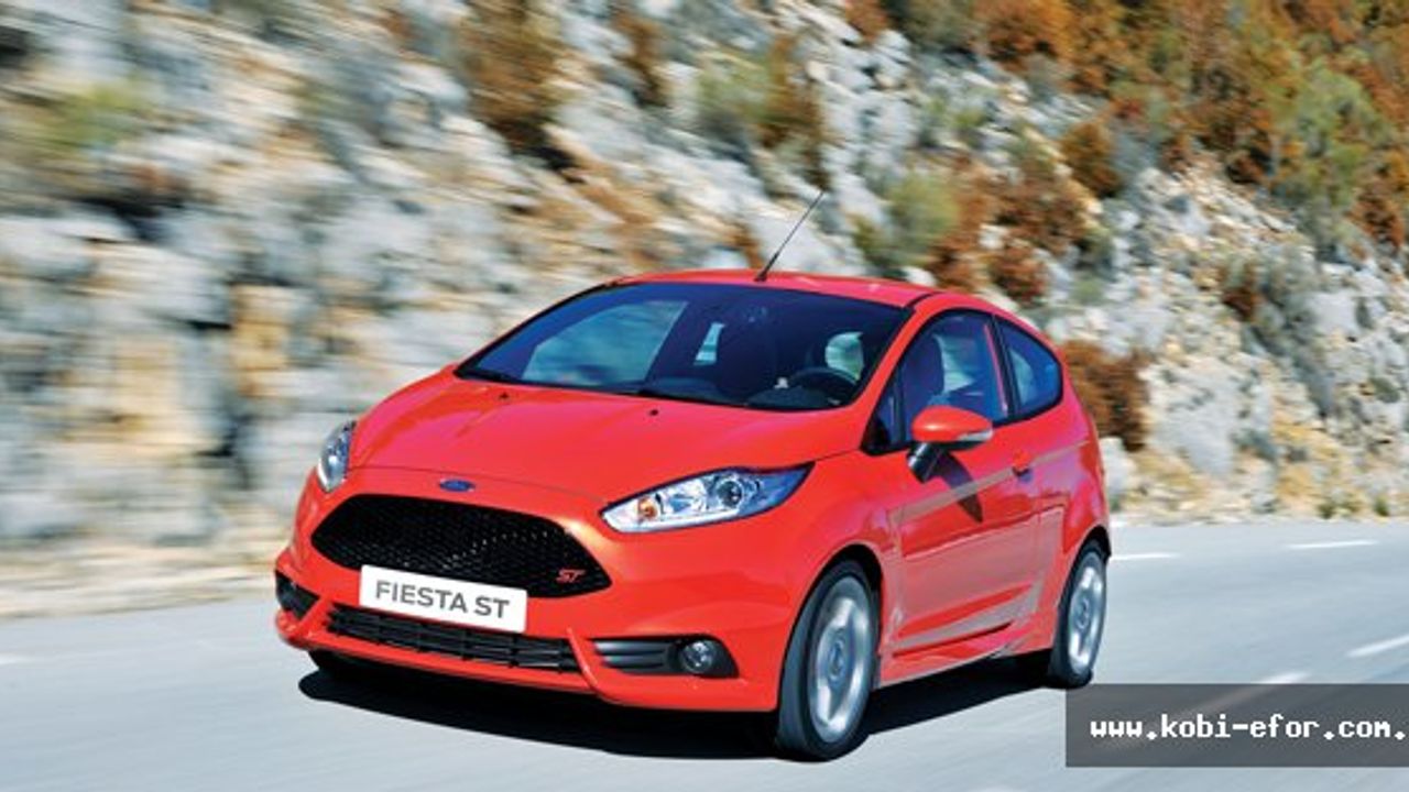Performans, tasarım ve verimlilik: Ford Focus ST ve Fiesta ST