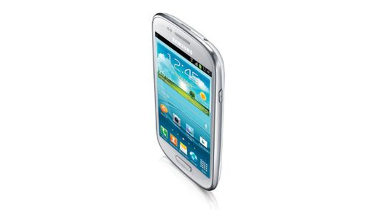 Samsung’un kompakt ve güçlü akıllı telefonu Galaxy S III Mini