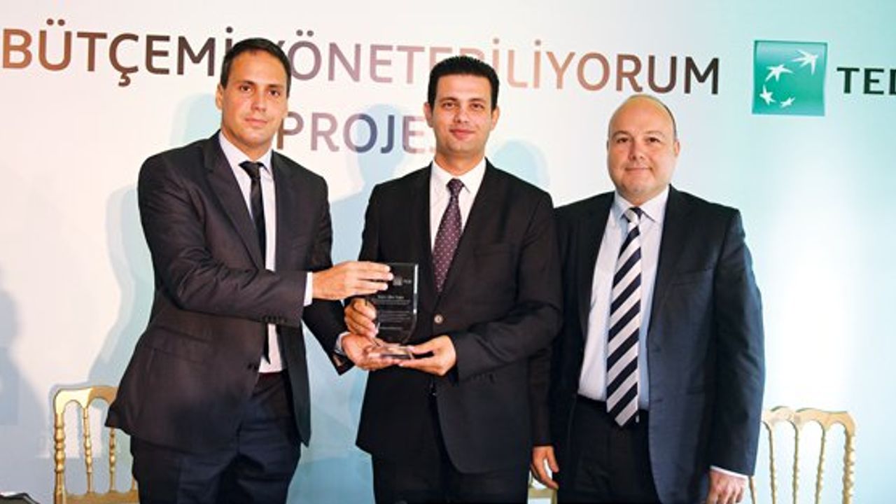 TEB ve MEB 5 milyon kişiye finansal okuryazarlık dersi verecek