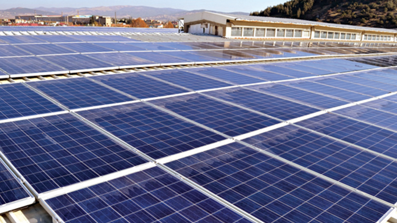 Tekno Ray Solar 4 farklı güneş enerji santralini devreye aldı.