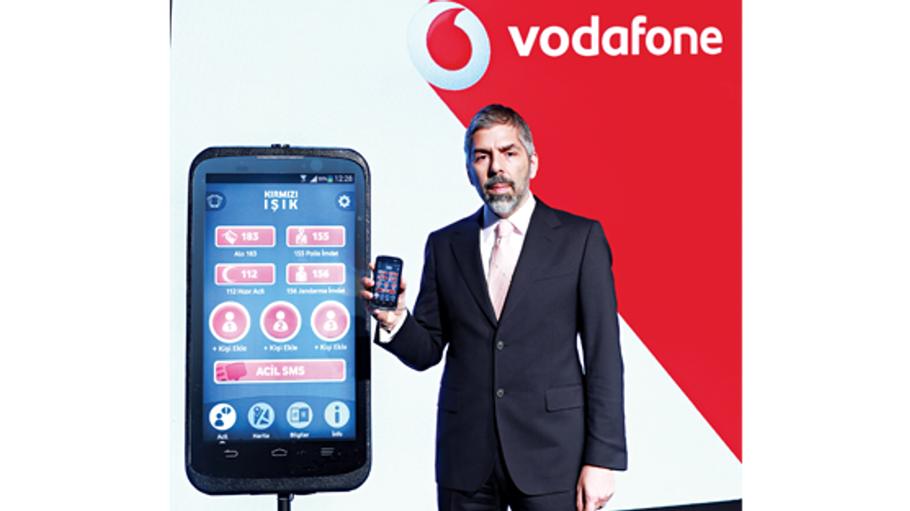 Vodafone Kırmızı Işık Uygulaması 220 binden fazla kadının güvencesi oldu