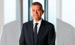 Akbank 3 alanda sektör lideri seçildi