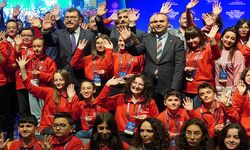 Genç bilim insanlarına ödül yağmuru