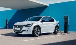 Tamamen elektrikli yeni PEUGEOT e-208