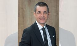 ÖZGÜR KÖLÜKFAKI