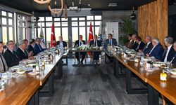 Kocaeli Valisi Yavuz ile Kocaeli OSB’leri bir araya geldi