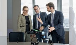 Allianz Trade Yapay Zekâ + Nöroteknoloji ile engelleri aşıyor