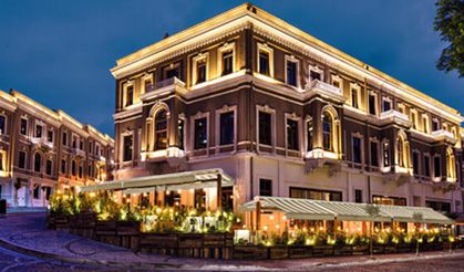 Divan en yeni imzasıyla Akaretler’e geliyor