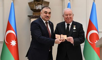 Dr. Akkan Suver’e “Haydar Aliyev 100 Yaşında Madalyası”