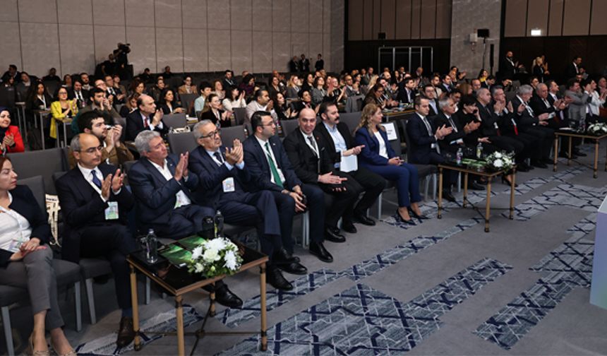 “Sektör, sürdürülebilirlikte bir başarı hikayesi yazmak zorunda”